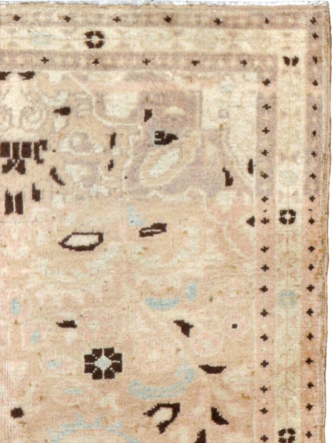 Antique Persian Tabriz Rug, No.18160 - Gsblank