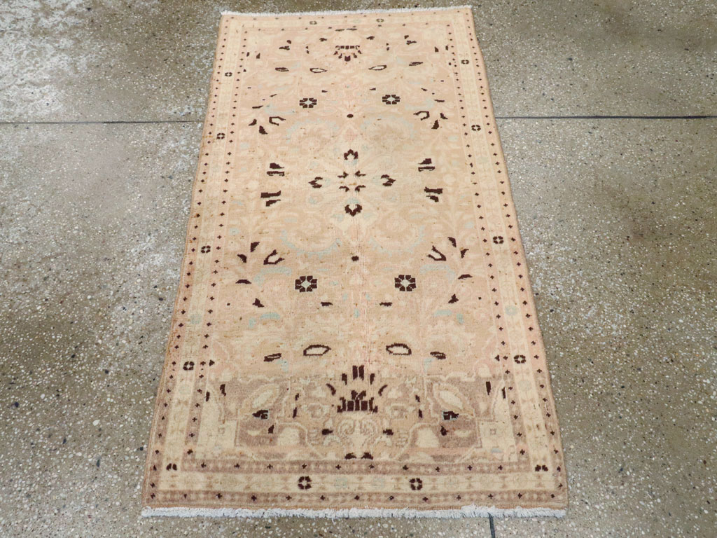 Antique Persian Tabriz Rug, No.18160 - Gsblank