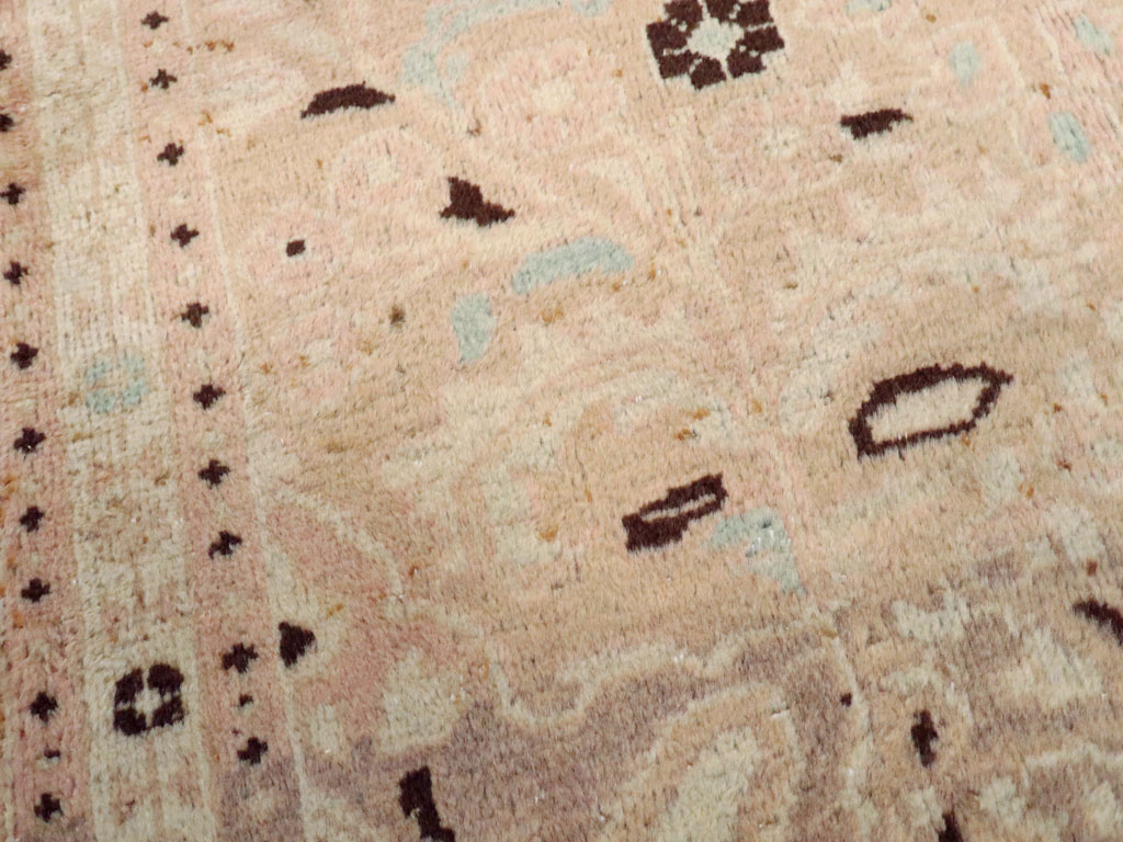 Antique Persian Tabriz Rug, No.18160 - Gsblank