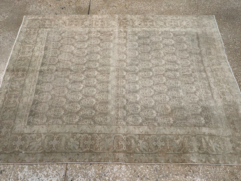 Antique Persian Tabriz Rug, No.18161 - Gsblank