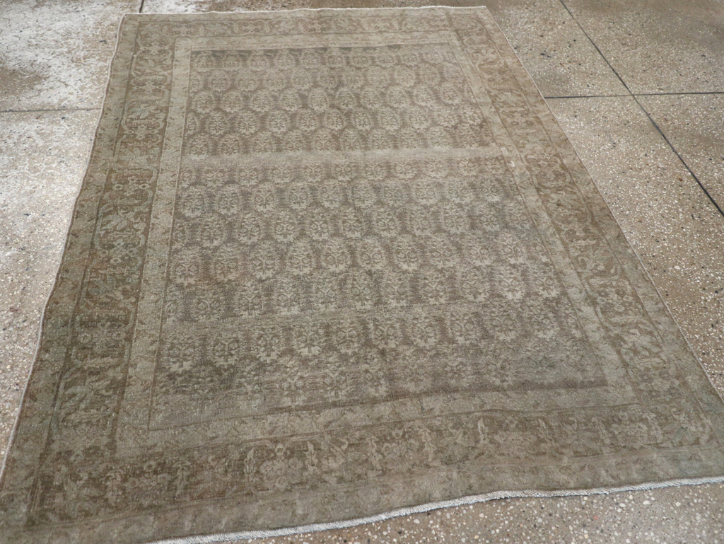 Antique Persian Tabriz Rug, No.18161 - Gsblank