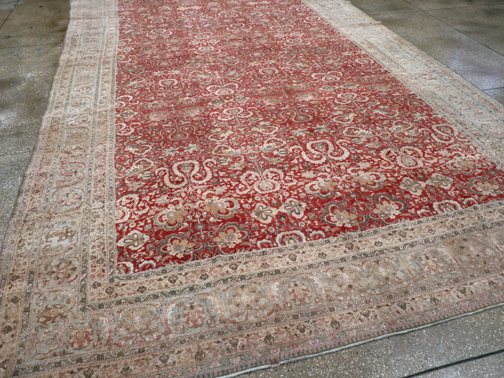 Antique Persian Tabriz Rug, No.18167 - Gsblank