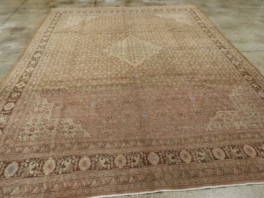 Antique Persian Tabriz Carpet, No.18201 - Gsblank