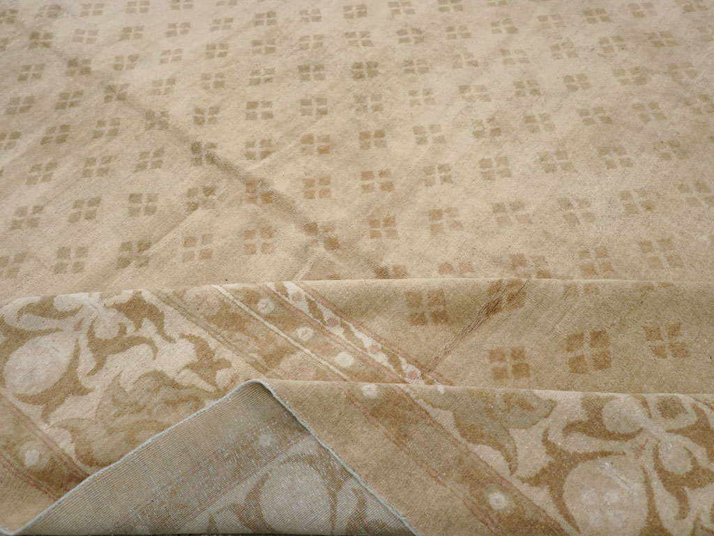 Antique Indian Agra Carpet, No.18259 - Gsblank