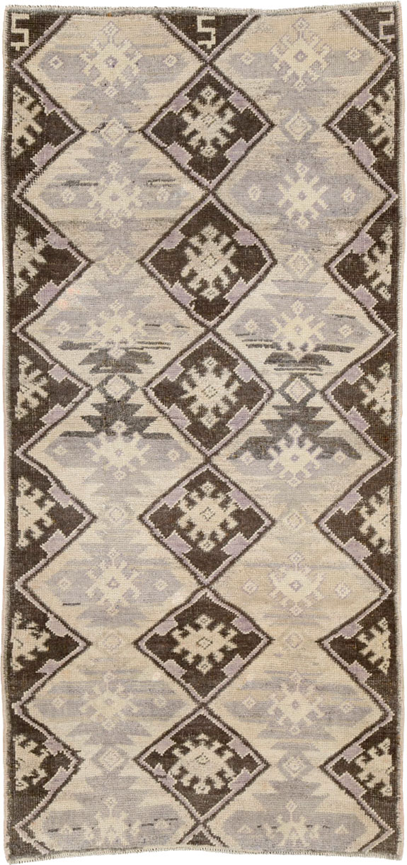 Vintage Turkish Anatolian Rug, No.18280 - Gsblank