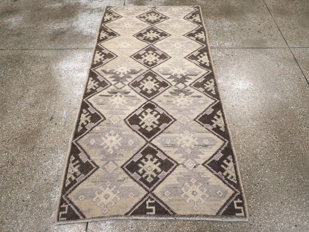 Vintage Turkish Anatolian Rug, No.18280 - Gsblank