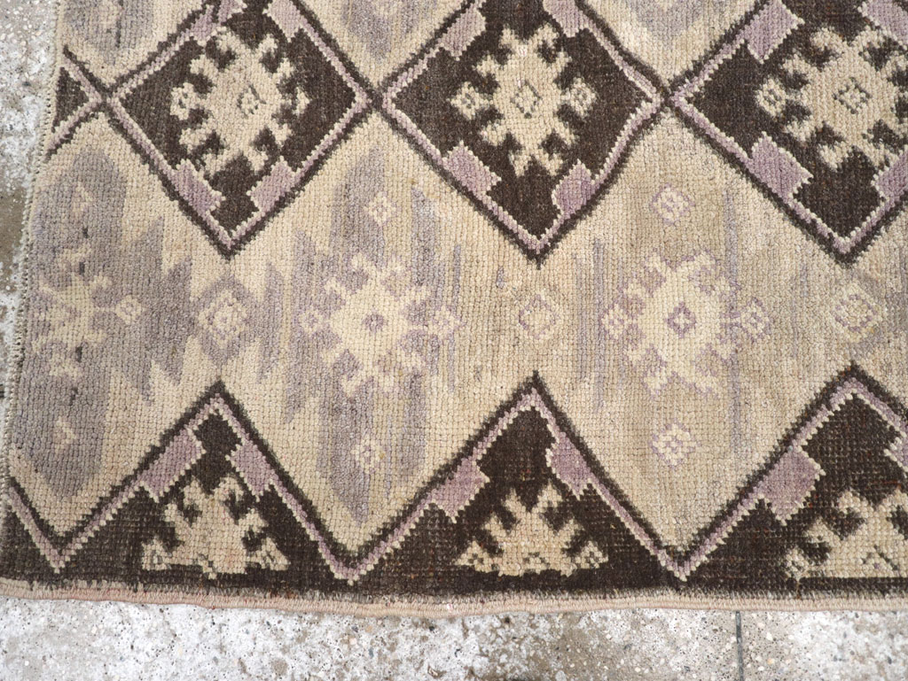 Vintage Turkish Anatolian Rug, No.18280 - Gsblank