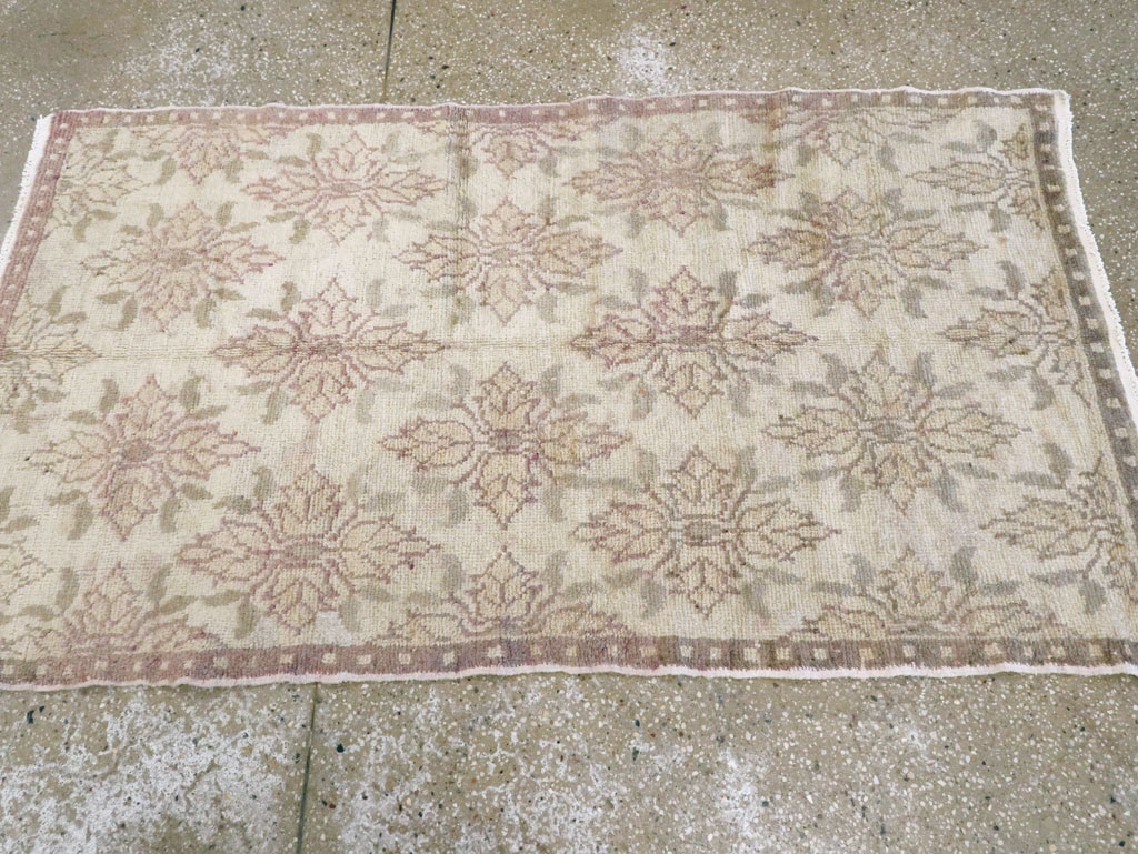 Vintage Turkish Anatolian Rug, No.18295 - Gsblank
