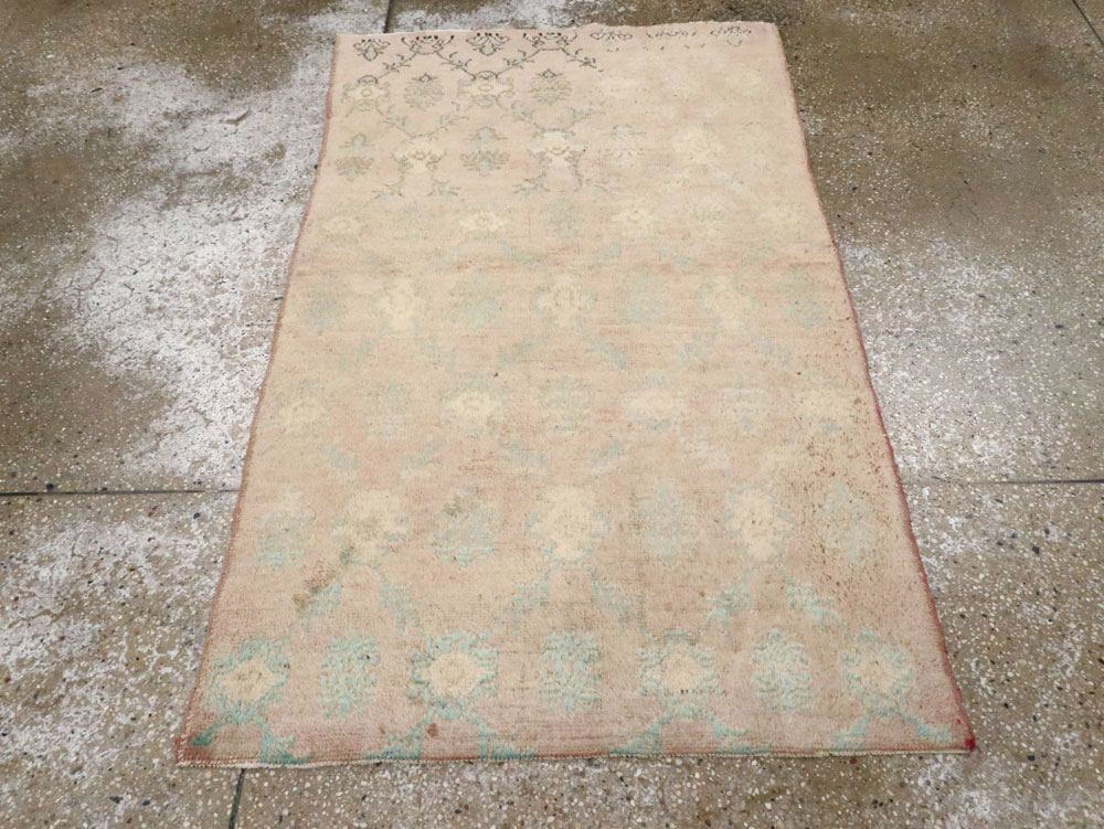 Vintage Turkish Anatolian Rug, No.18298 - Gsblank