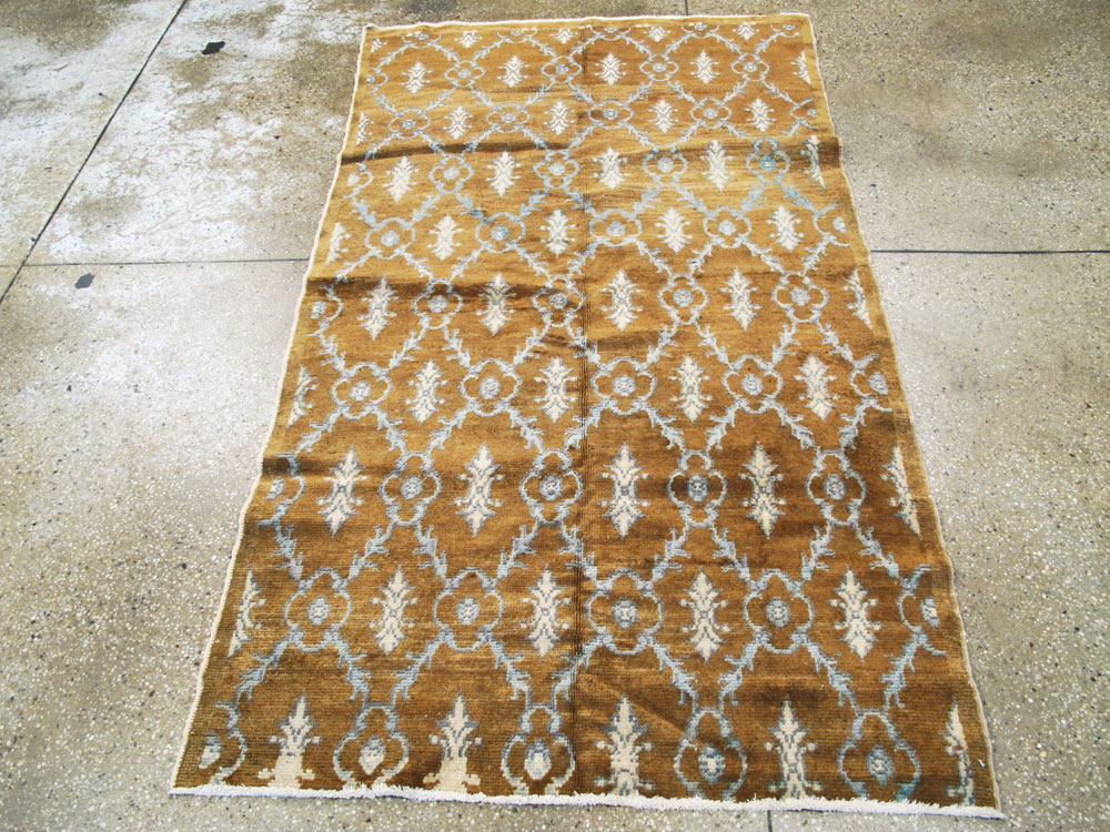 Vintage Turkish Anatolian Rug, No.18299 - Gsblank