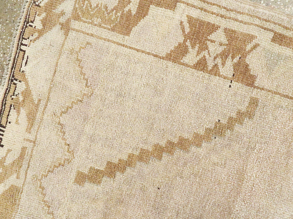 Vintage Turkish Oushak Rug, No.18314 - Gsblank
