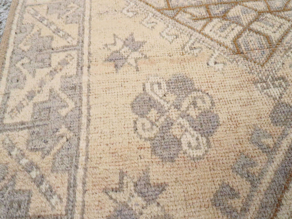 Vintage Turkish Anatolian Rug, No.18315 - Gsblank