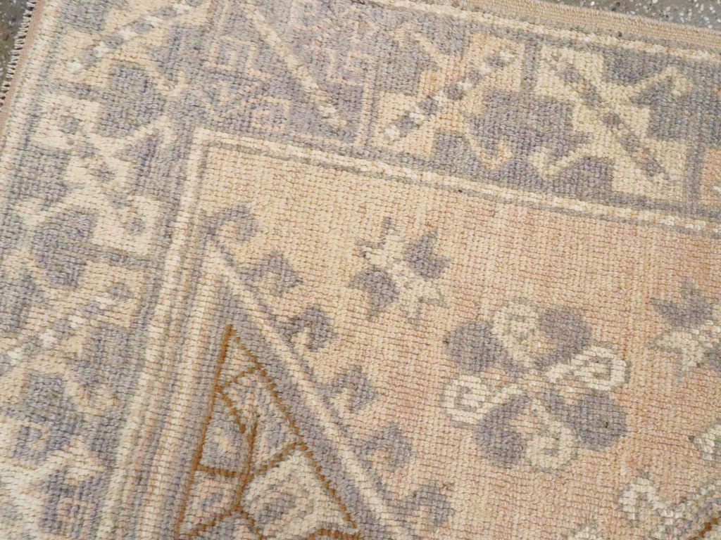 Vintage Turkish Anatolian Rug, No.18315 - Gsblank