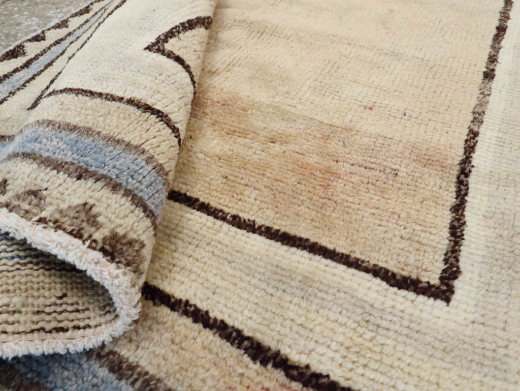 Vintage Turkish Anatolian Rug, No.18324 - Gsblank