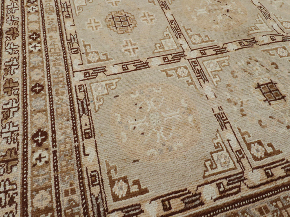 Vintage East Turkestan Khotan Carpet, No.18368 - Gsblank