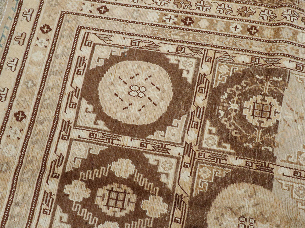 Vintage East Turkestan Khotan Carpet, No.18368 - Gsblank
