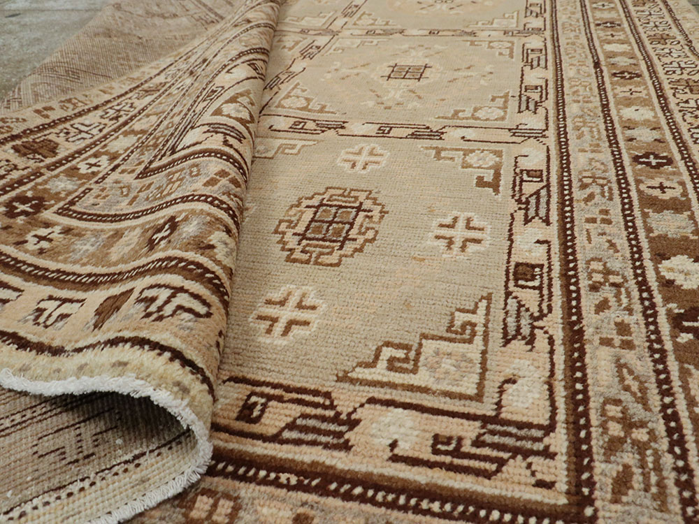 Vintage East Turkestan Khotan Carpet, No.18368 - Gsblank