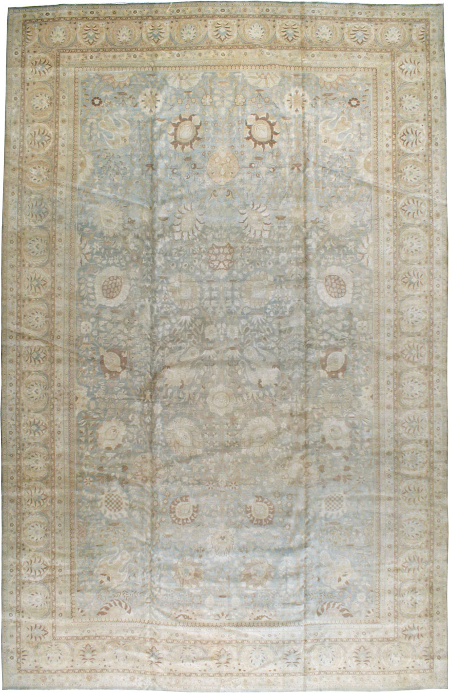 Antique Persian Tabriz Carpet, No.18382 - Gsblank