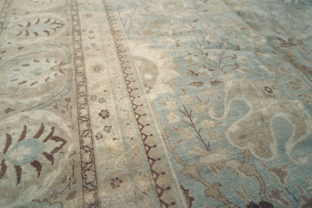 Antique Persian Tabriz Carpet, No.18382 - Gsblank