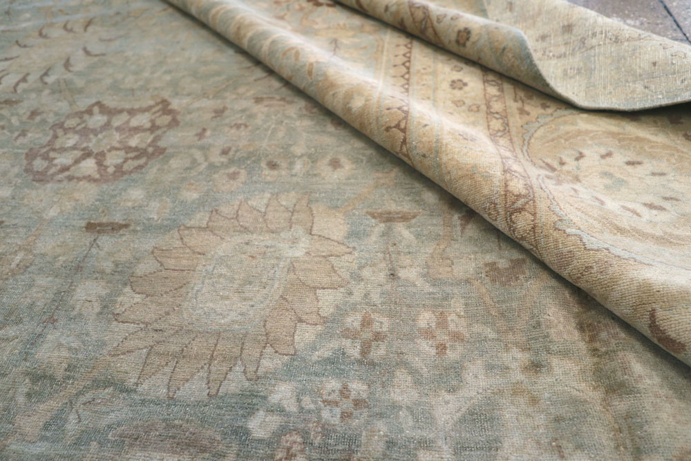 Antique Persian Tabriz Carpet, No.18382 - Gsblank