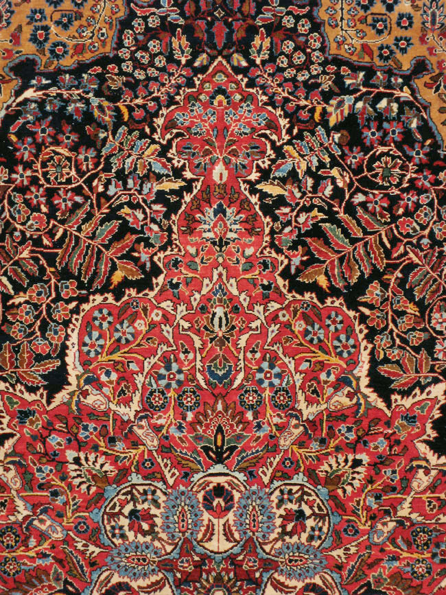 Antique Persian Sarouk Carpet, No.18387 - Gsblank