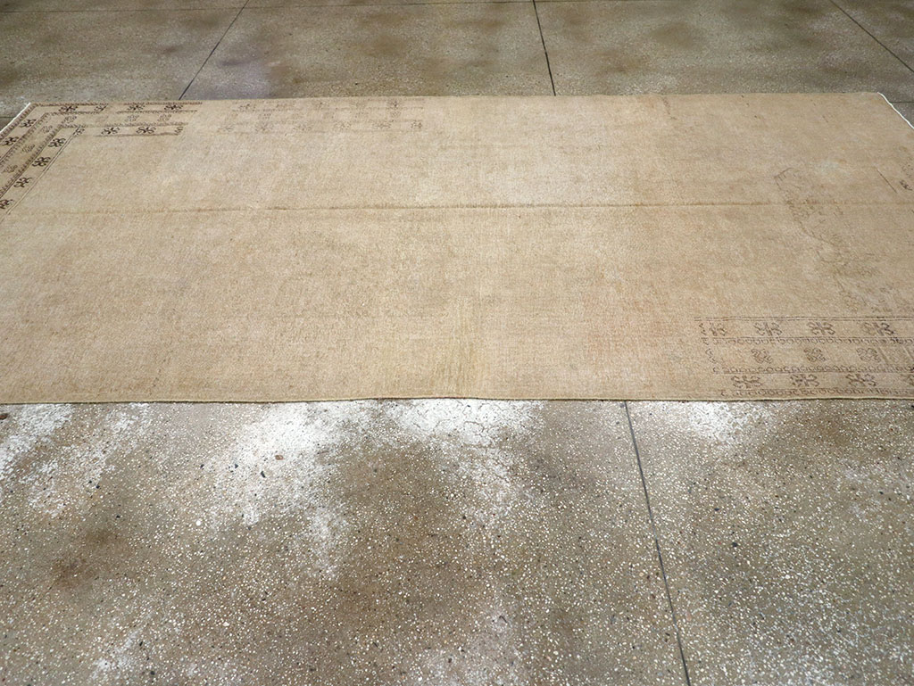 Vintage East Turkestan Khotan Carpet, No.18403 - Gsblank