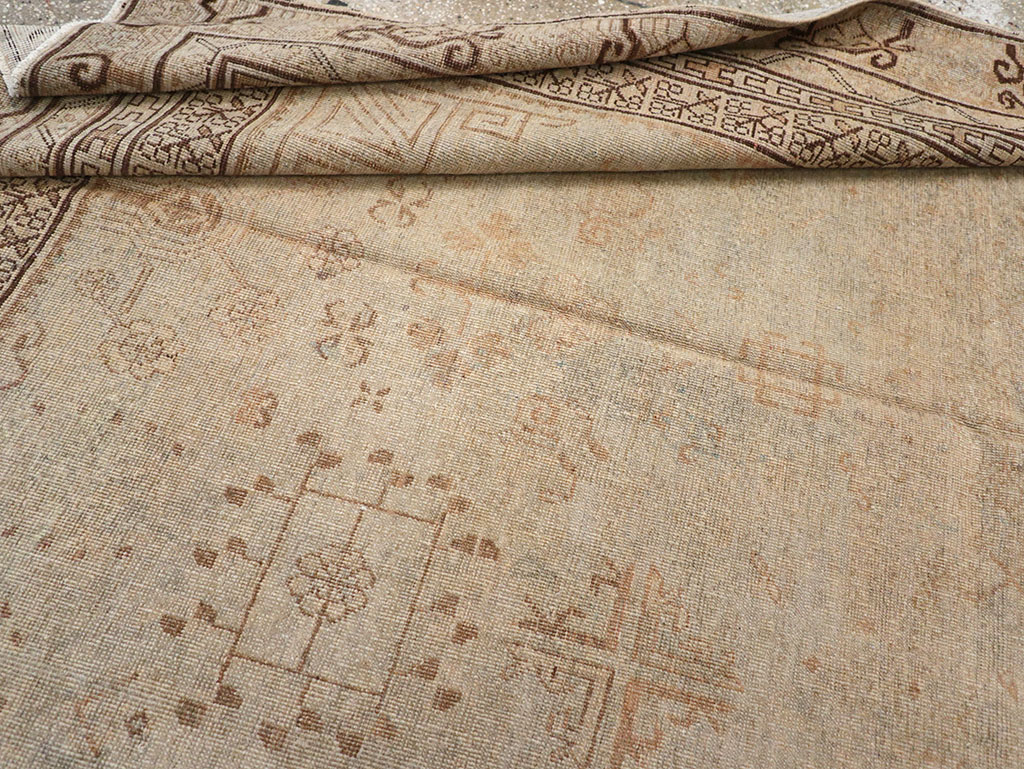 Vintage East Turkestan Khotan Carpet, No.18411 - Gsblank