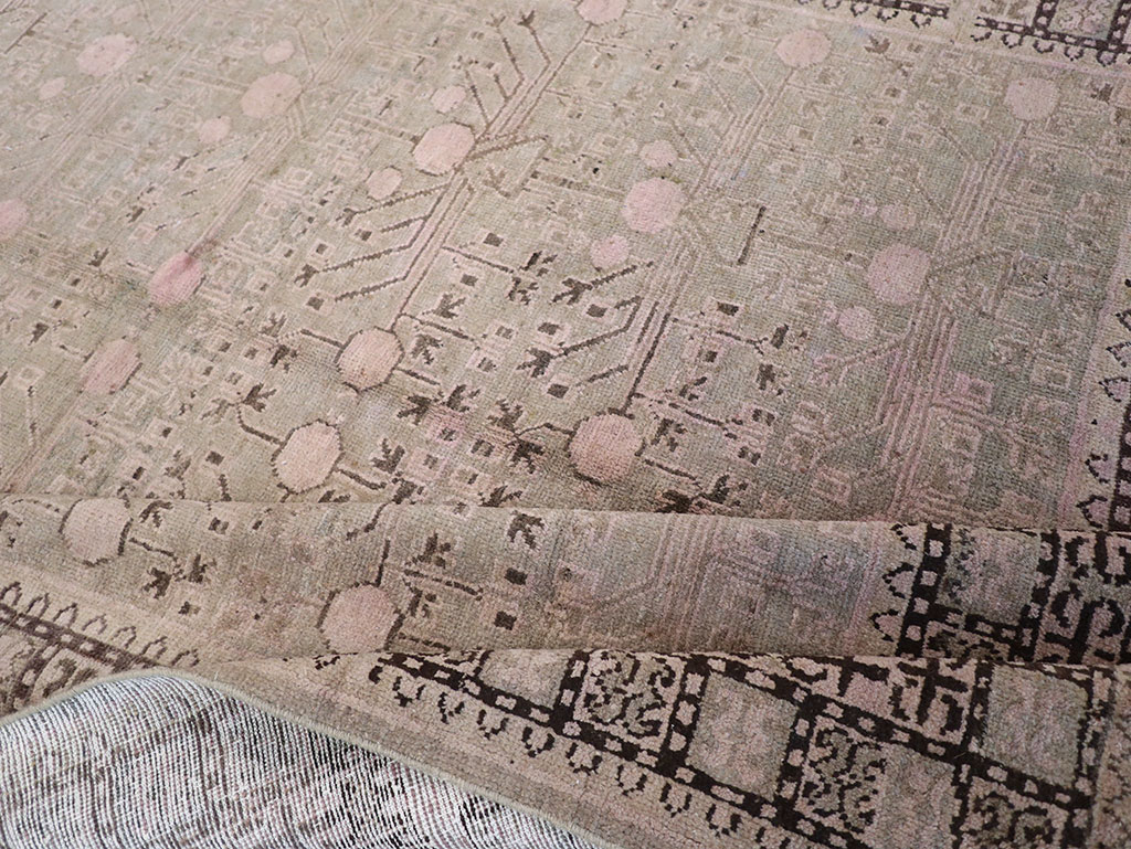 Vintage East Turkestan Khotan Carpet, No.18426 - Gsblank