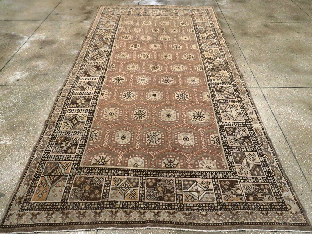 Antique East Turkestan Khotan Gallery Rug, No.18427 - Gsblank