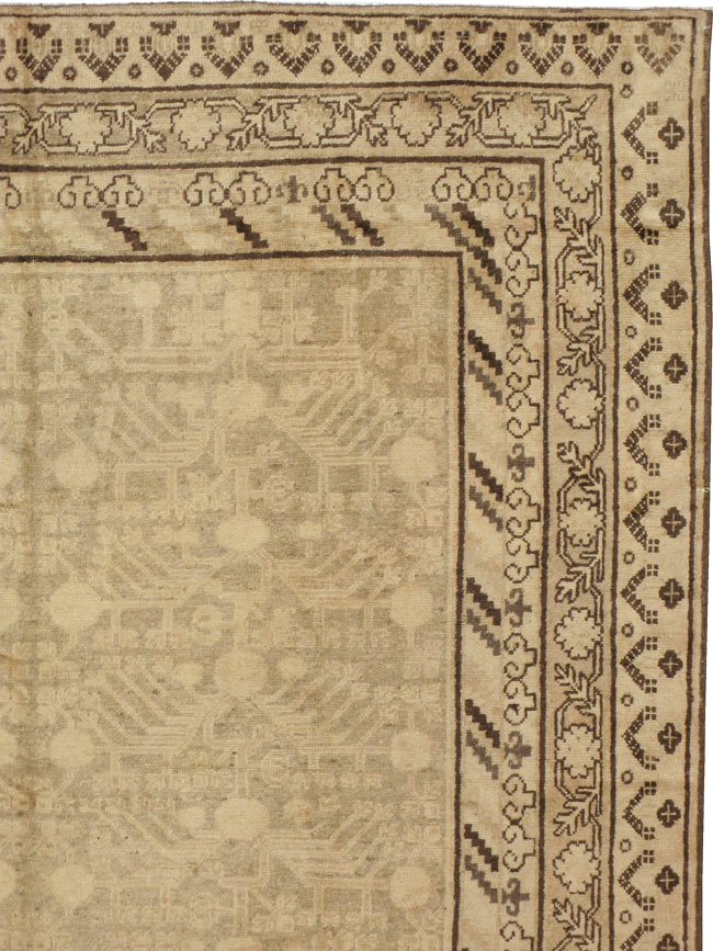 Vintage East Turkestan Khotan Carpet, No.18439 - Gsblank