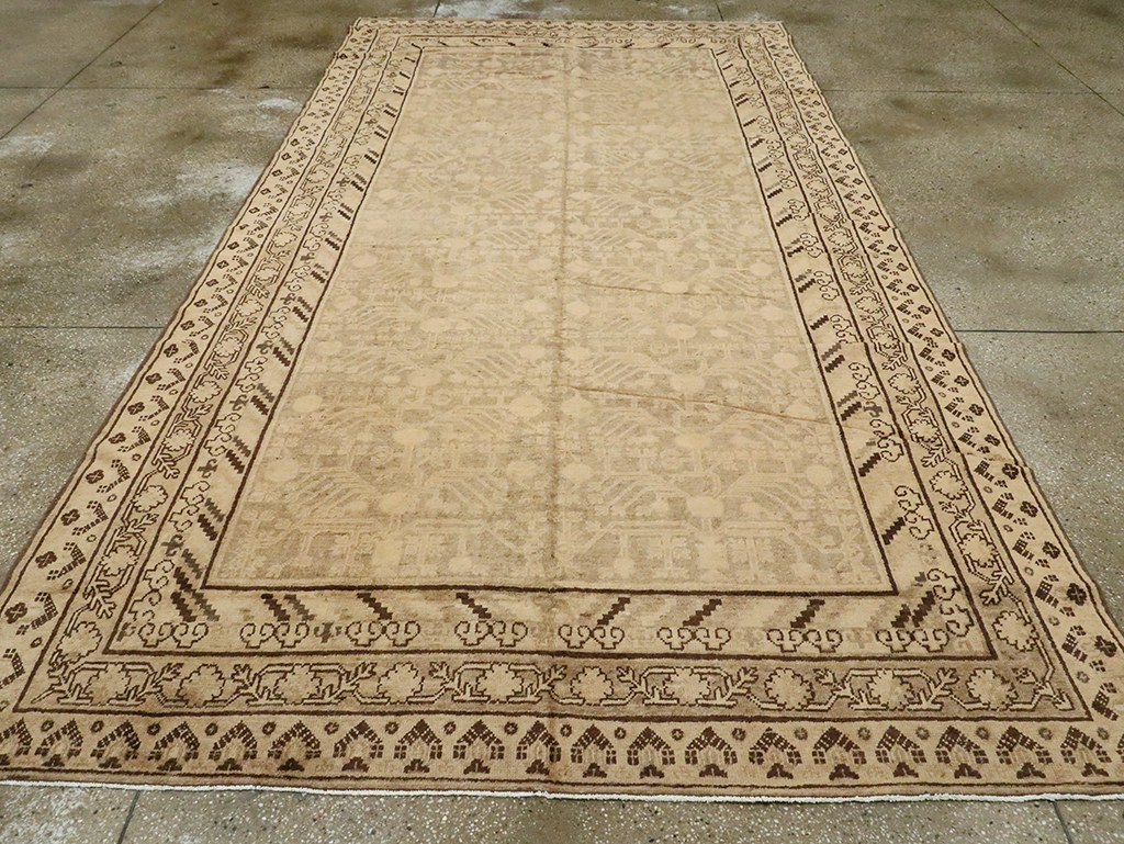 Vintage East Turkestan Khotan Carpet, No.18439 - Gsblank