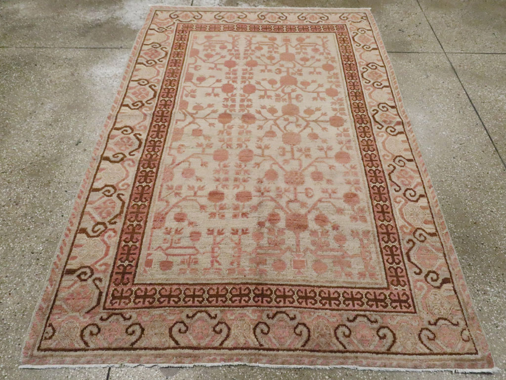 Vintage East Turkestan Khotan Rug, No.18442 - Gsblank