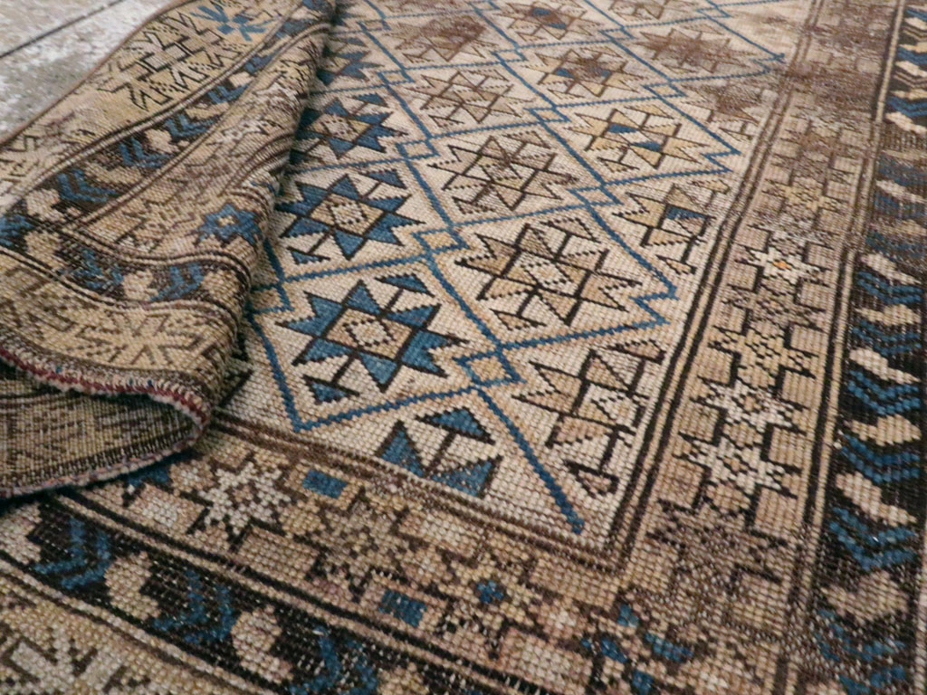 Antique Caucasian Shirvan Rug, No.18469 - Gsblank