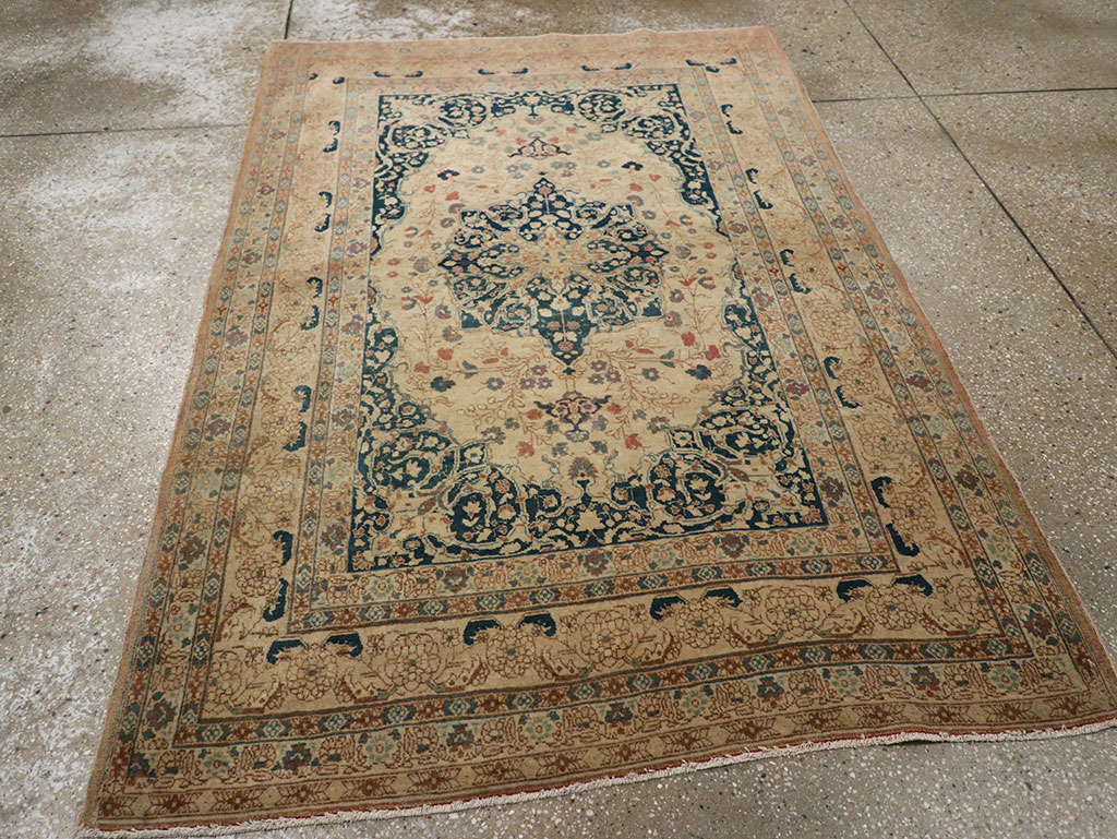 Antique Persian Tabriz Hagi Jalili Rug, No.18474 - Gsblank