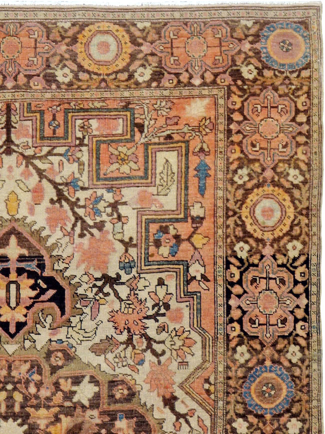 Antique Persian Sarouk Farahan Rug, No.18504 - Gsblank