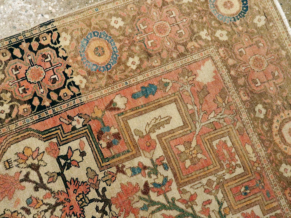 Antique Persian Sarouk Farahan Rug, No.18504 - Gsblank