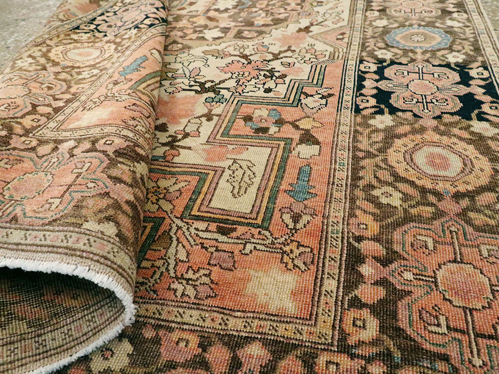 Antique Persian Sarouk Farahan Rug, No.18504 - Gsblank