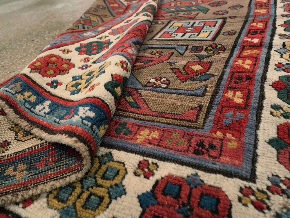 Antique Caucasian Kazak Rug, No.18514 - Gsblank