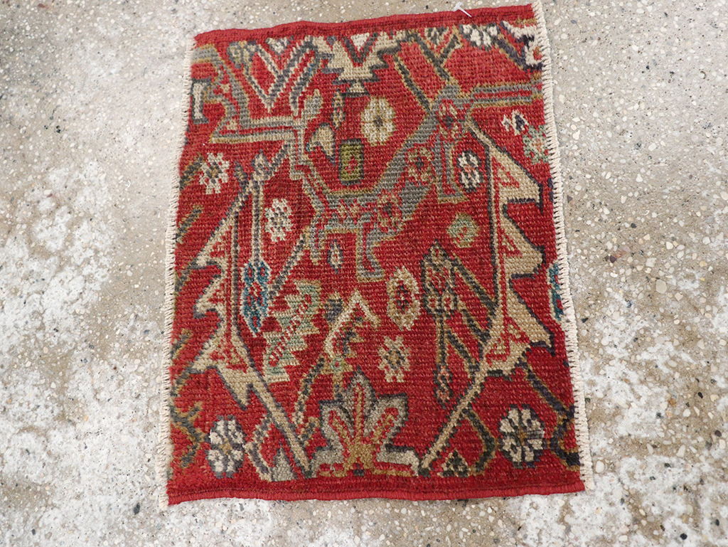 Antique Persian Mahal Throw Rug, No.18520 - Gsblank