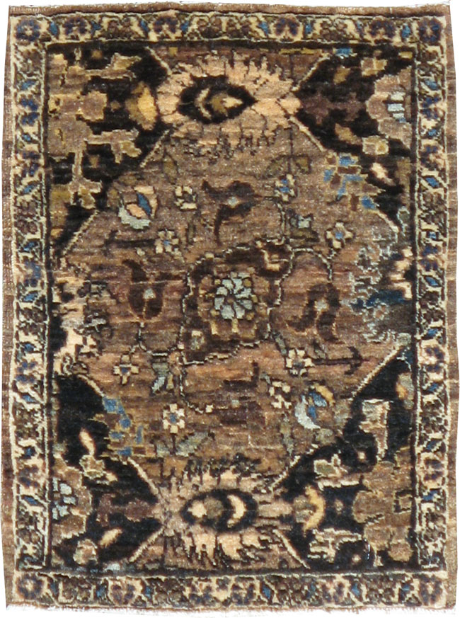 Antique Persian Fereghan Rug, No.18544 - Gsblank
