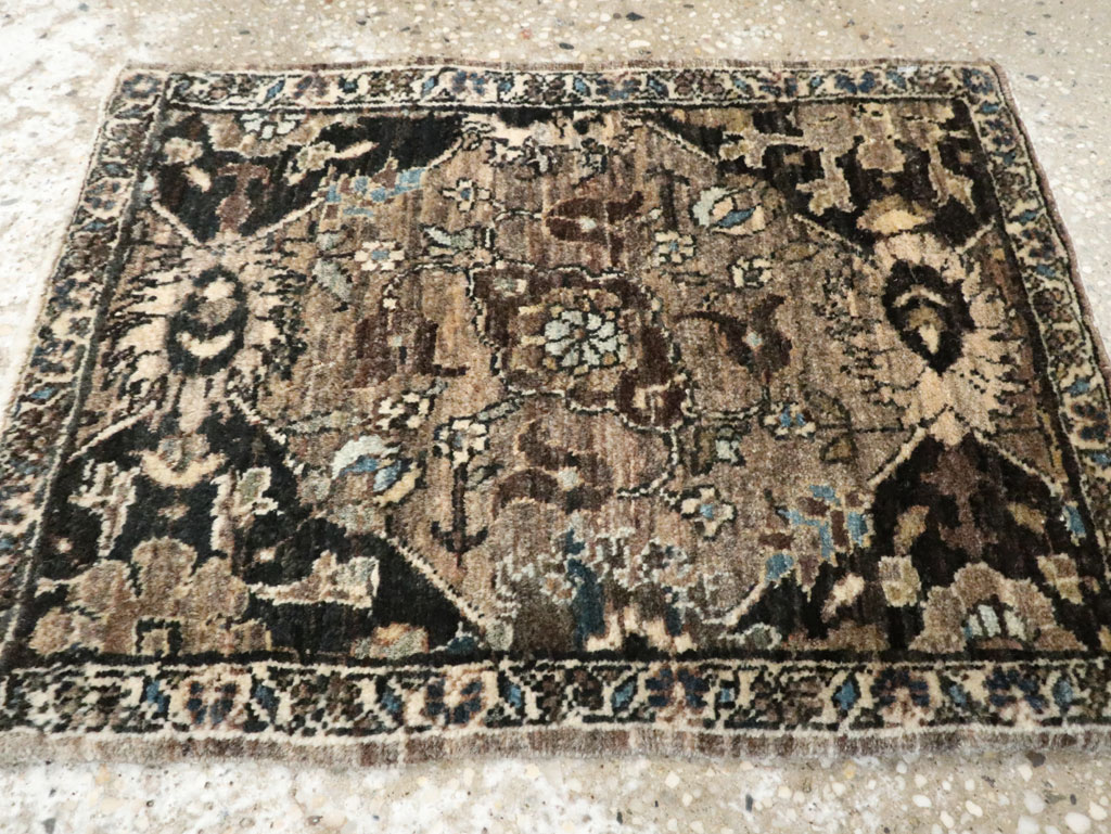 Antique Persian Fereghan Rug, No.18544 - Gsblank