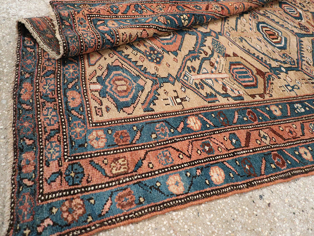 Antique Persian Serab Rug, No.18548 - Gsblank