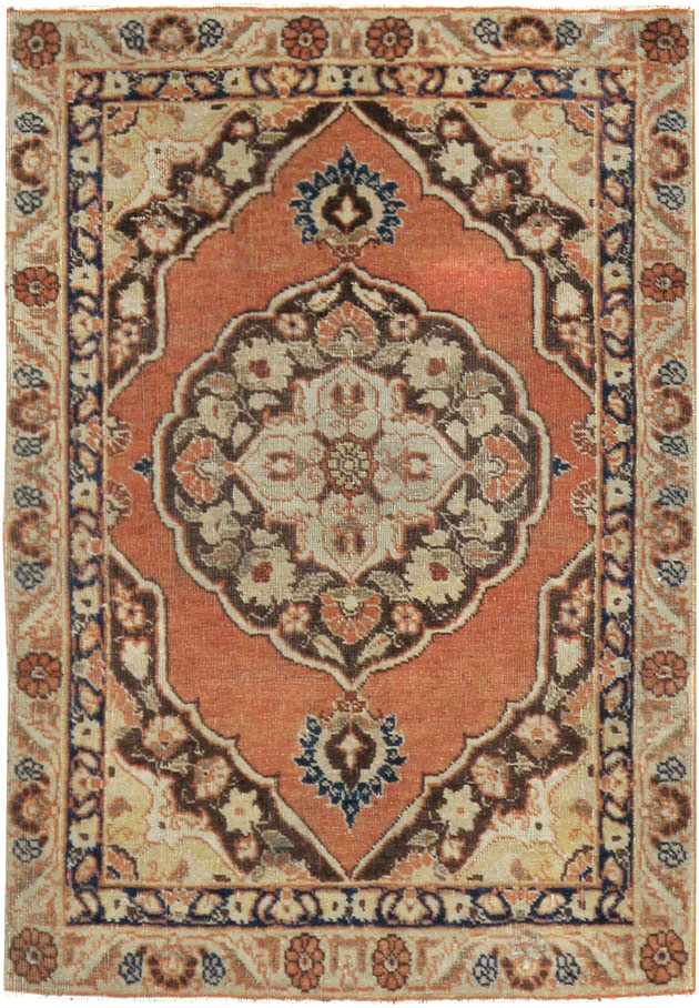 Antique Persian Tabriz Rug, No.18558 - Gsblank