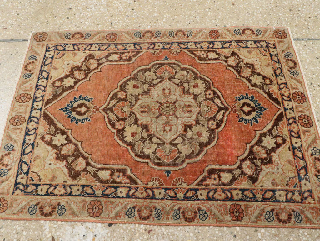 Antique Persian Tabriz Rug, No.18558 - Gsblank