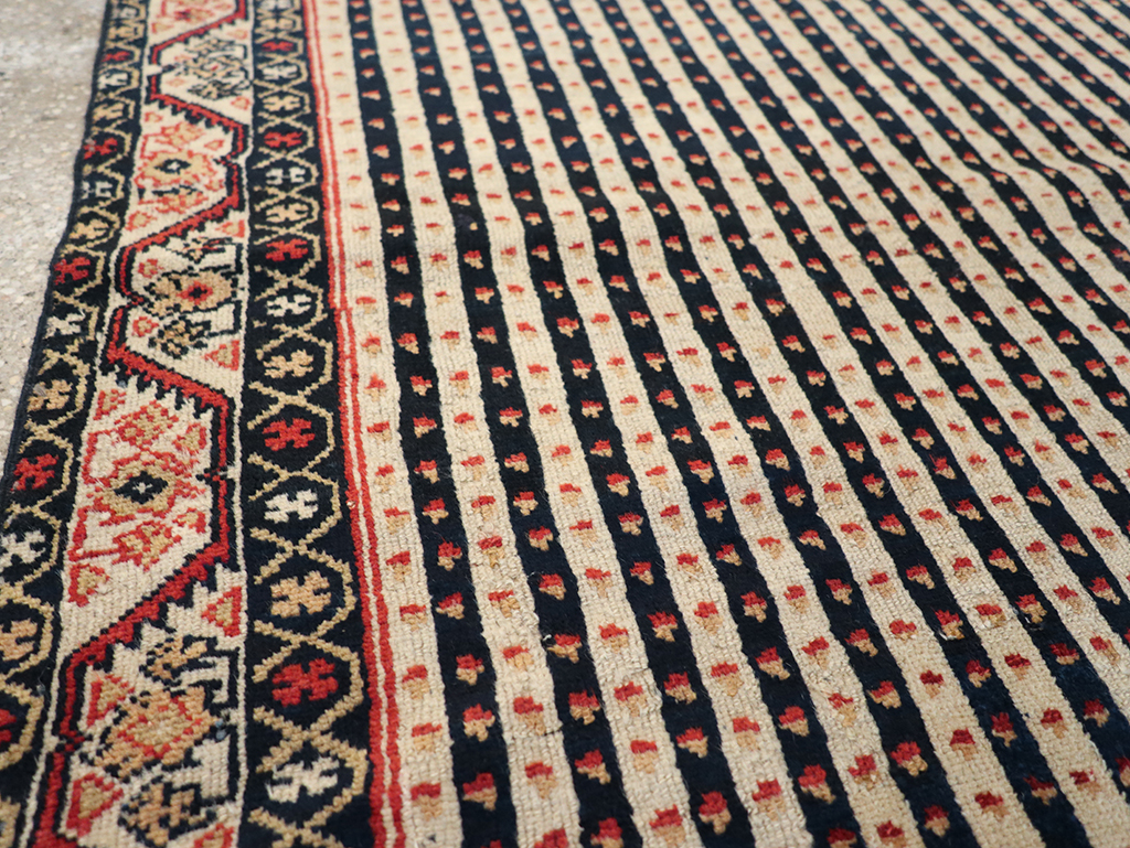 Antique Persian Northwest Rug, No.18570 - Gsblank