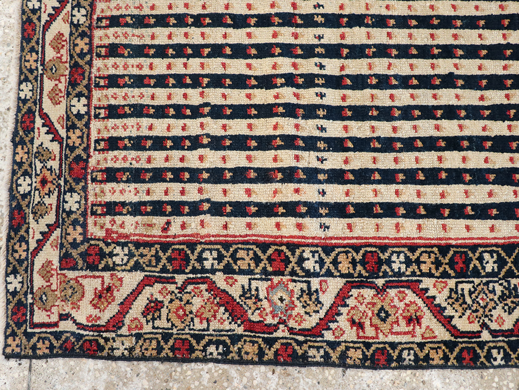Antique Persian Northwest Rug, No.18570 - Gsblank
