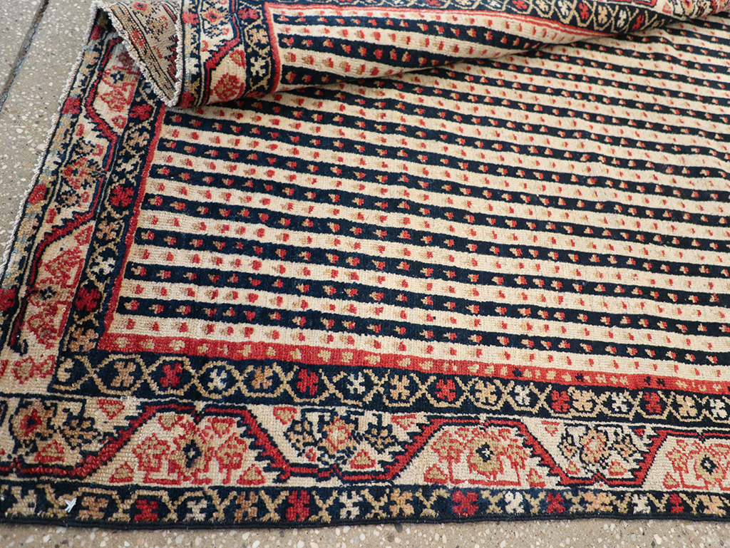 Antique Persian Northwest Rug, No.18570 - Gsblank
