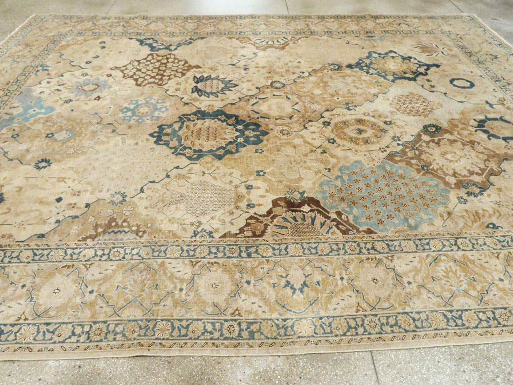 Antique Persian Tabriz Carpet, No.18571 - Gsblank