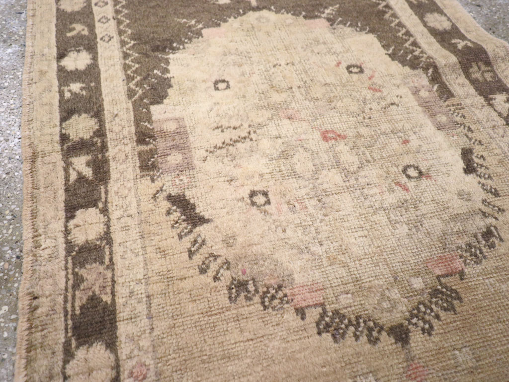 Vintage Turkish Oushak Rug, No.18601 - Gsblank