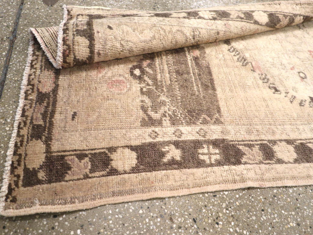 Vintage Turkish Oushak Rug, No.18601 - Gsblank